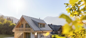 Alpine Escape: 3BR Villa with Private Jacuzzi & Sauna in Bohinj