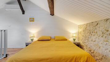 1 chambre, fer et planche Ă repasser, Wi-Fi, draps fournis