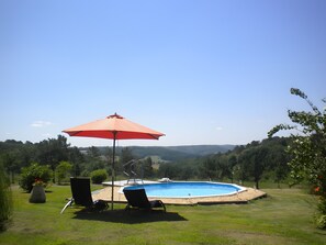 Pool - Gite la Bergerie (air-conditioned room) (Manzac sur Vern)