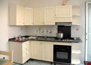 Superior appartement, uitzicht op tuin | Privékeuken