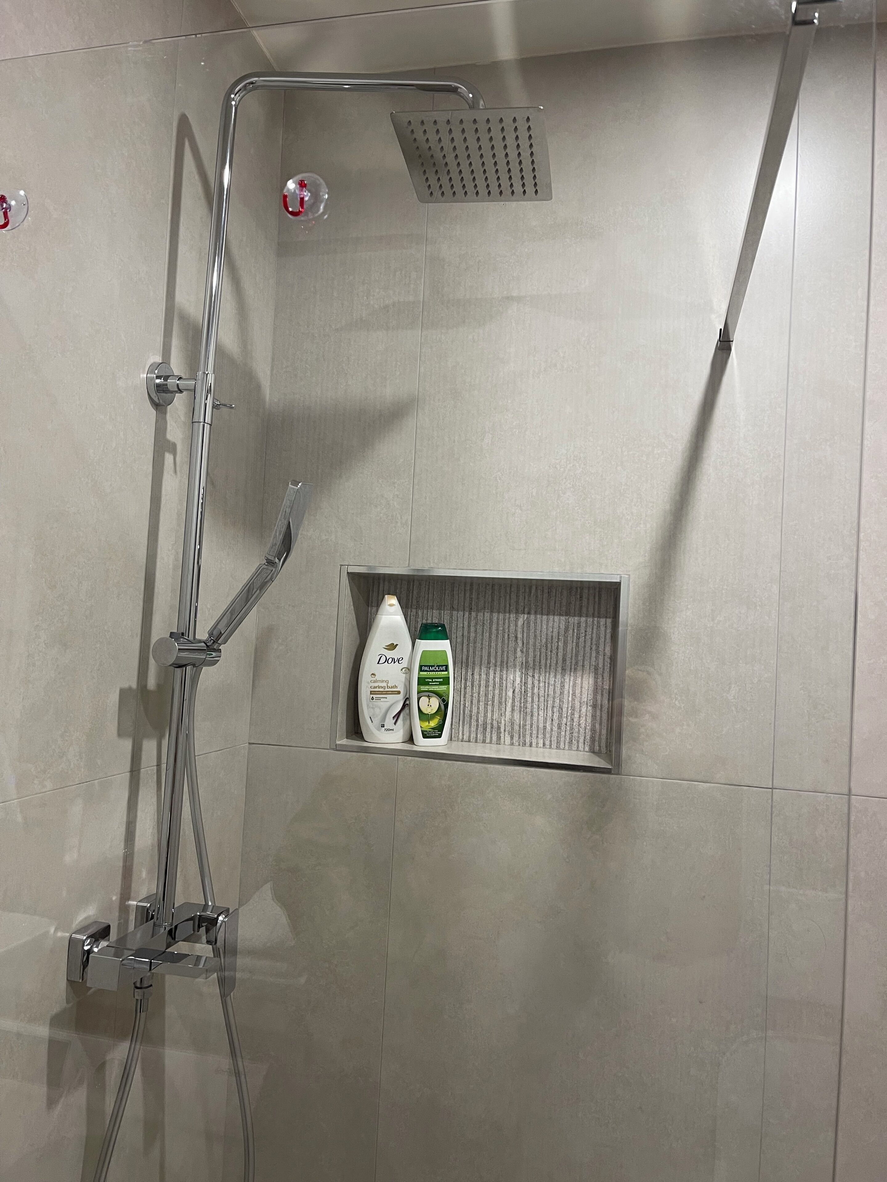 Superior Apartment, Balcony, Sea View | Bathroom | Shower, free toiletries, hair dryer, towels