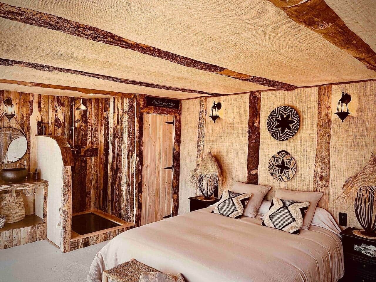 Coffres-forts dans les chambres, Wi-Fi, draps fournis