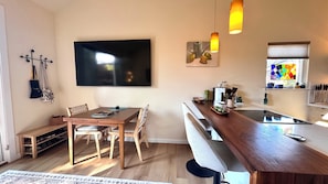 Dining - Santa Cruz California Chill Oasis (Santa Cruz)