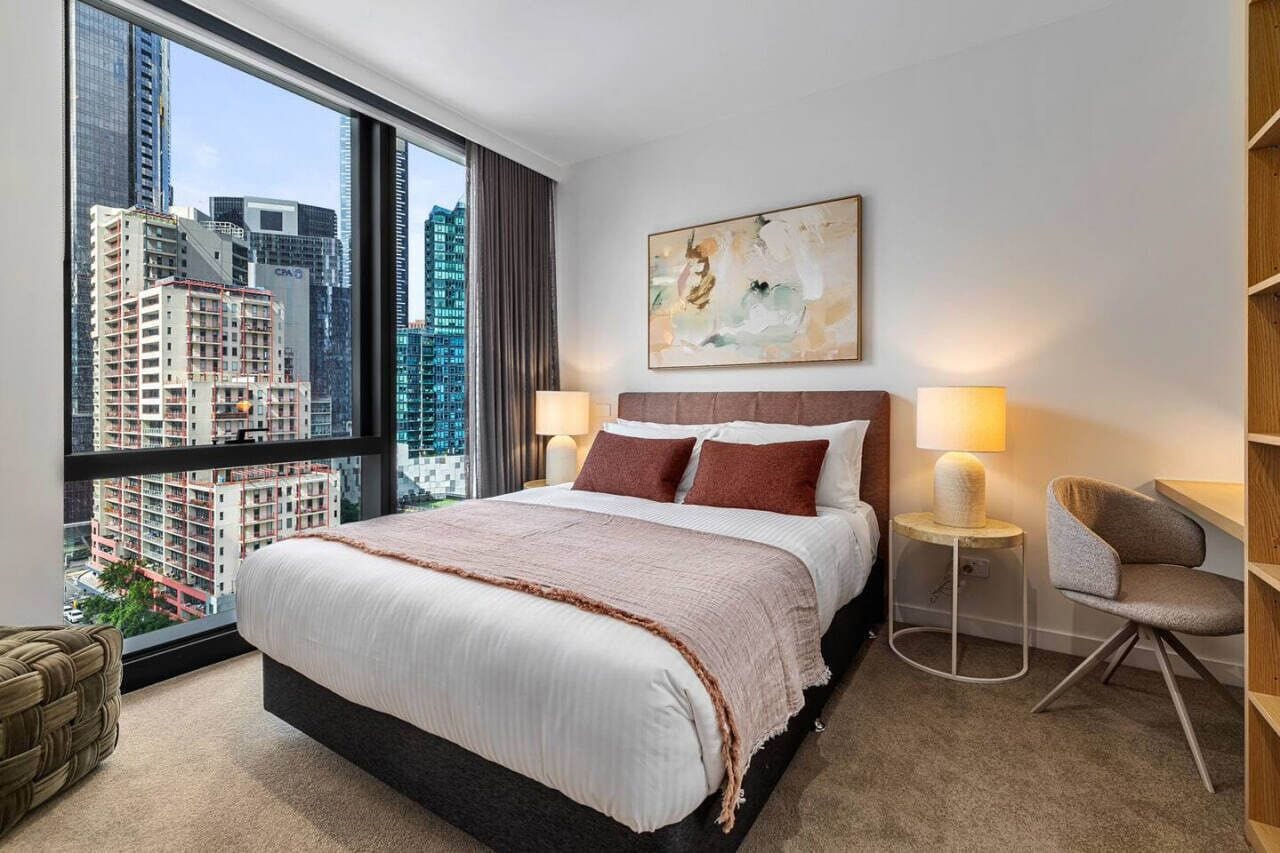 1 habitación, tabla de planchar con plancha, wifi y ropa de cama 