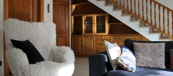 Appartement 'The Wild Deer Retreat' avec vue sur la montagne et balcon