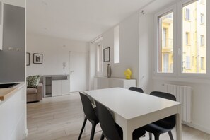 Dining - GuestHost - A bright 50 square meters apartment, perfect for four people, located on the first floor of a building with an elevator (NOT accessible to disabled guests).The property is located near the Central Station, one of the main hubs for getting aro (Milan)