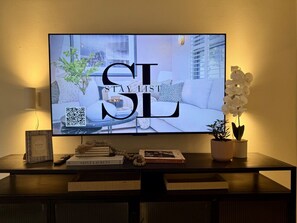 Interior - StayPaxton | The Lola (Cincinnati)