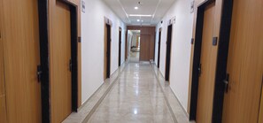 Interior - Hotel Radiyesan Gold (Surat)