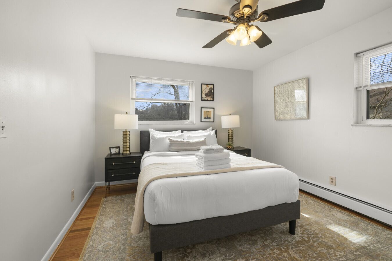 Bureau, fer et planche à repasser, Wi-Fi, literie fournie