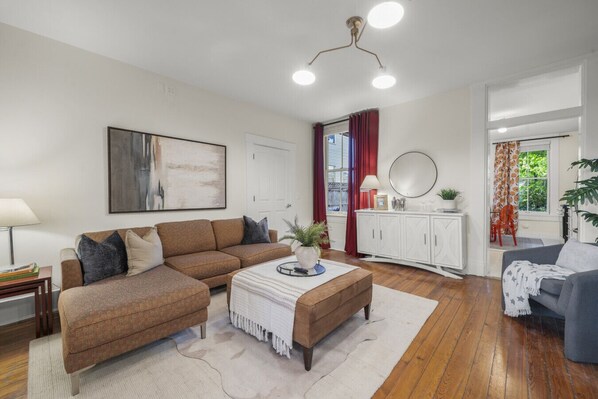 TV - StayPavilionMtAdams | Cincinnati (Cincinnati)