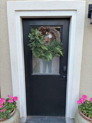 Exterior detail - Newly Constructed Cozy 1-bedroom studio in Congress Park, Denver (Denver)