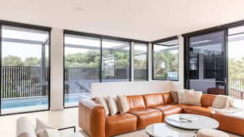 House | 4 bedrooms, Internet