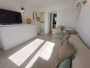 TV - Le Domino by Interhome (Fréjus)