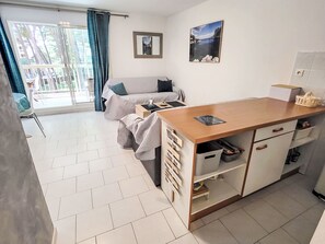 TV - Palmier by Interhome (Six Fours La Coudoulière)