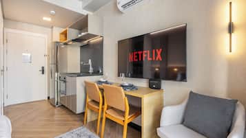 Appartement Design, 1 grand lit, climatisation | Aire de séjour