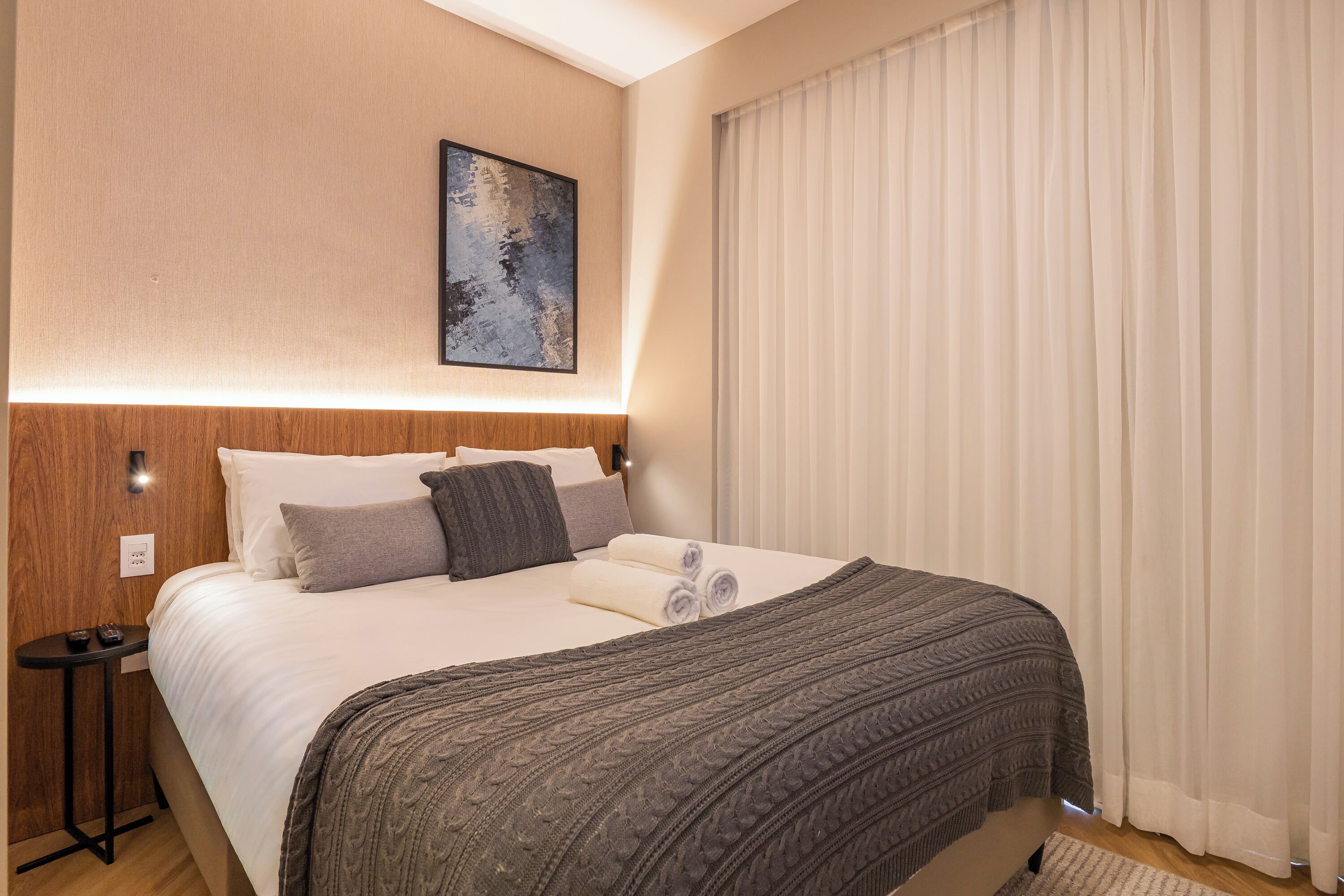 Design Apartment, 1 Queen Bed, Air conditioning, City View