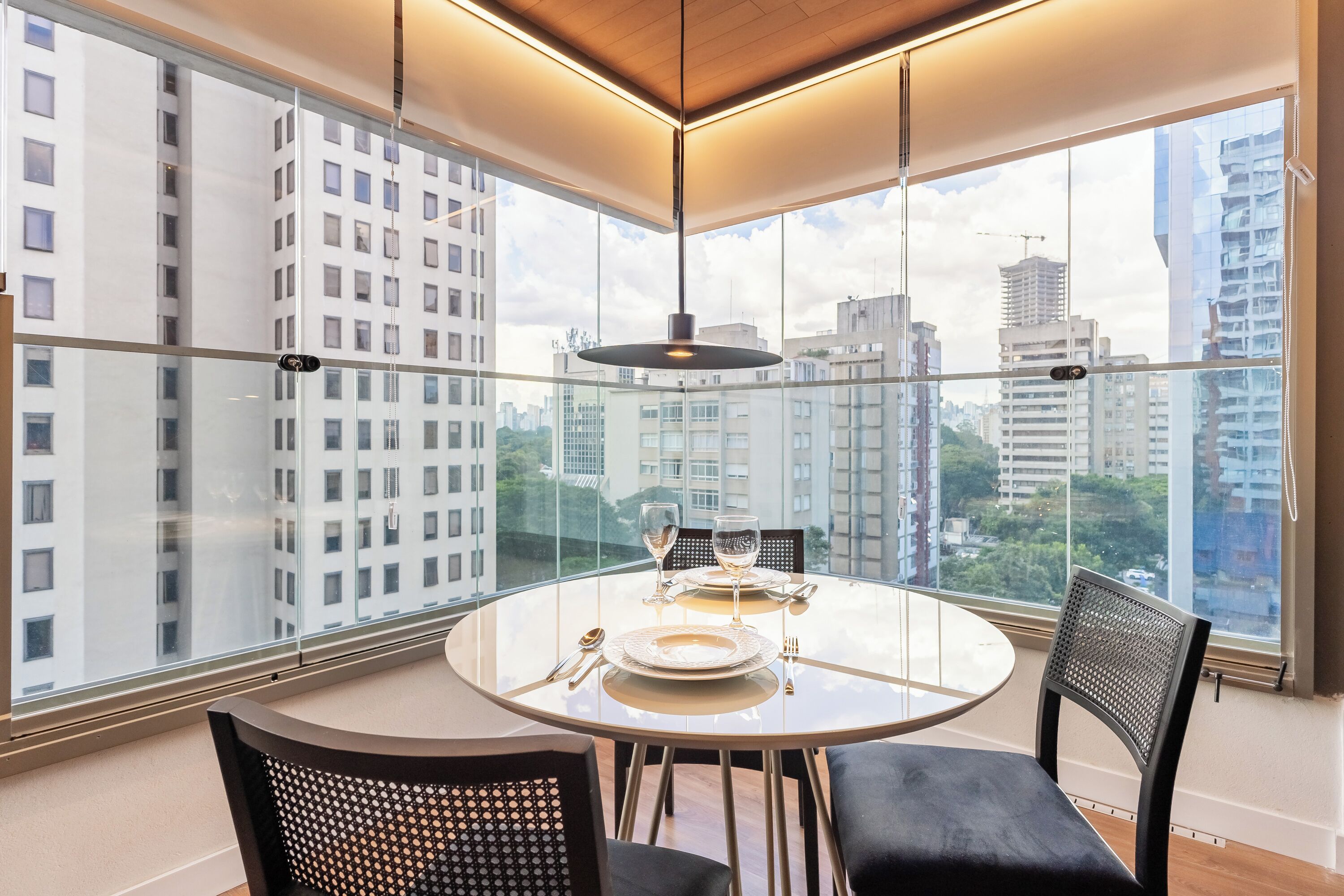 Deluxe appartement, 1 tweepersoonsbed, airconditioning | Dineerruimte