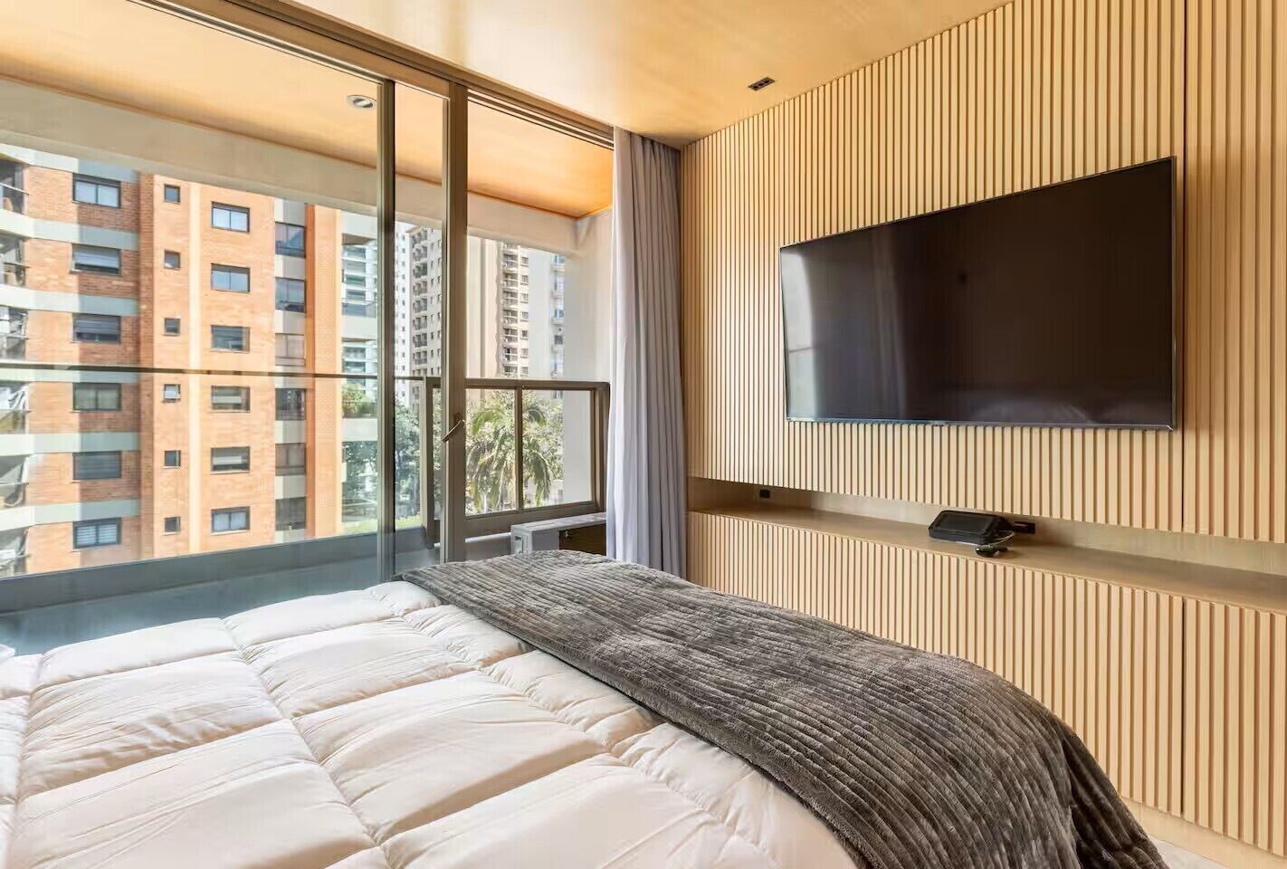 Deluxe Apartment | Free WiFi