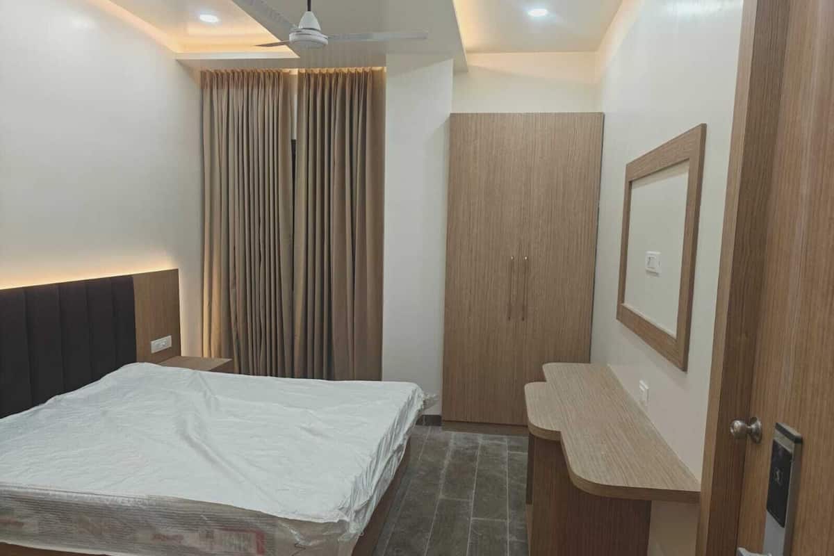 Deluxe Twin Room, City View