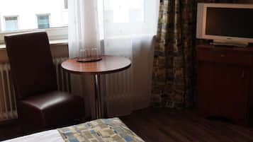 Individuelt dekorert, skrivebord og skrivebord for bærbar PC