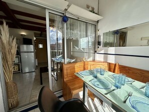 Dining - Cap d'Agde Apartment - 2 Rooms & Loft, Private Parking (Cap d'Agde)