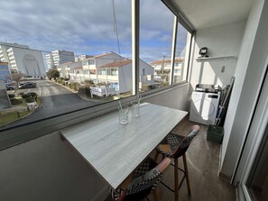 Dining - Modern apartment with balcony near beach (Saint-Hilaire-de-Riez)