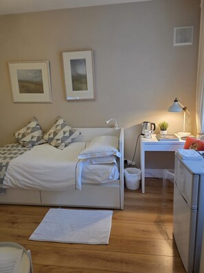 Room, 1 Bedroom, Garden View