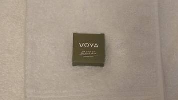 Room, 1 Bedroom, Garden View | Bathroom amenities