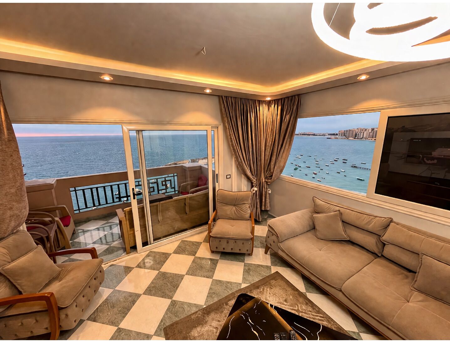 Comfort Apartment, 3 Bedrooms, Sea View, Beachfront | Waterslide