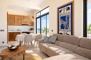 Family Apartment | In-room safe, individually decorated, free WiFi, bed sheets