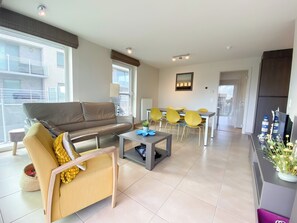 Apartment | Living room - Apartment With Sunny Terrace in Oostduinkerke (Koksijde)
