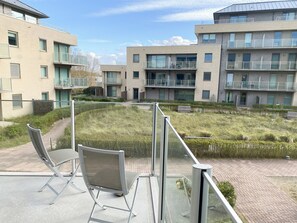 Apartment | Balcony - Apartment With Sunny Terrace in Oostduinkerke (Koksijde)