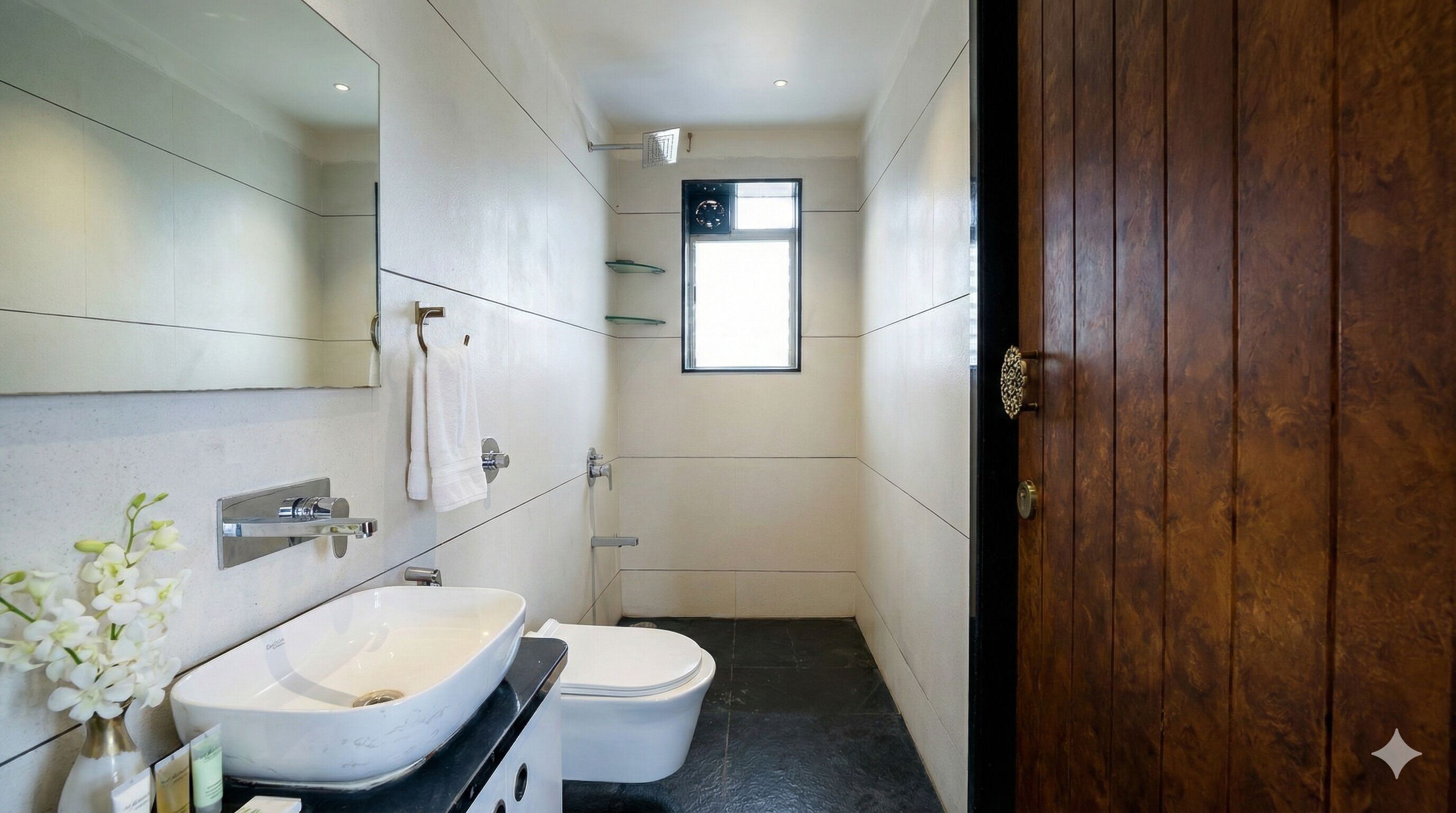 Villa Presidenziale, vista giardino | Bagno | Doccia, asciugamani, sapone, shampoo