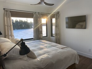 4 chambres, bureau, accès au Wi-Fi (inclus), literie fournie