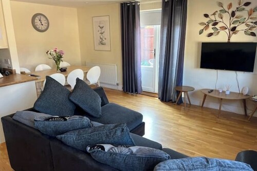 The Stables – Stylish Cotswold Retreat in the Heart of Cirencester