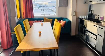 Schwimmendes Ferienhaus in Berlin