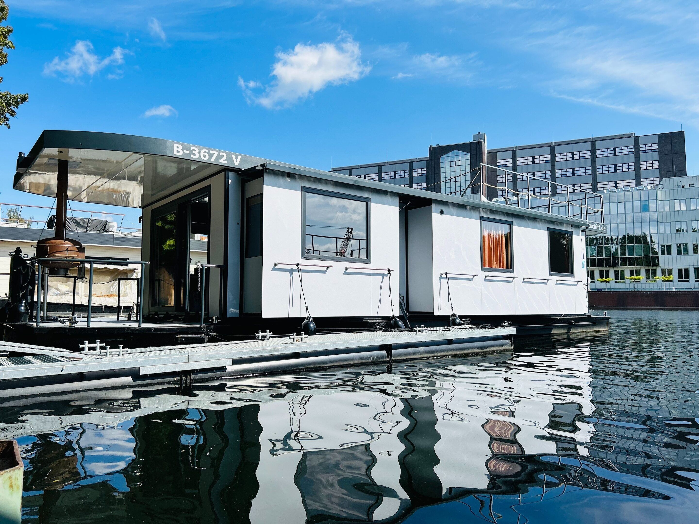 Mobil Karavan | Eksterior