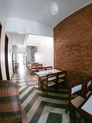 Free daily continental breakfast - Pousada Pajucara Inn (Maceió)