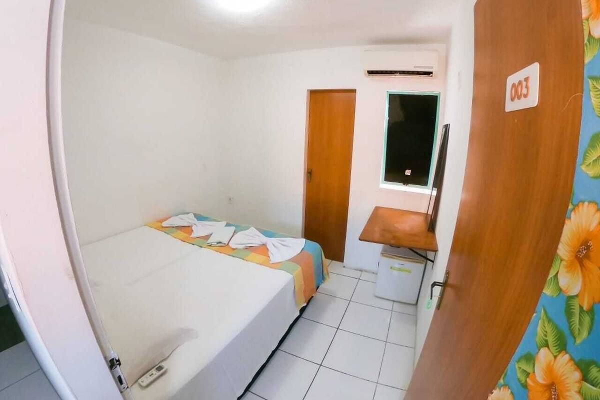 Chambre Standard double | Fer et planche à repasser, accès au Wi-Fi (inclus)