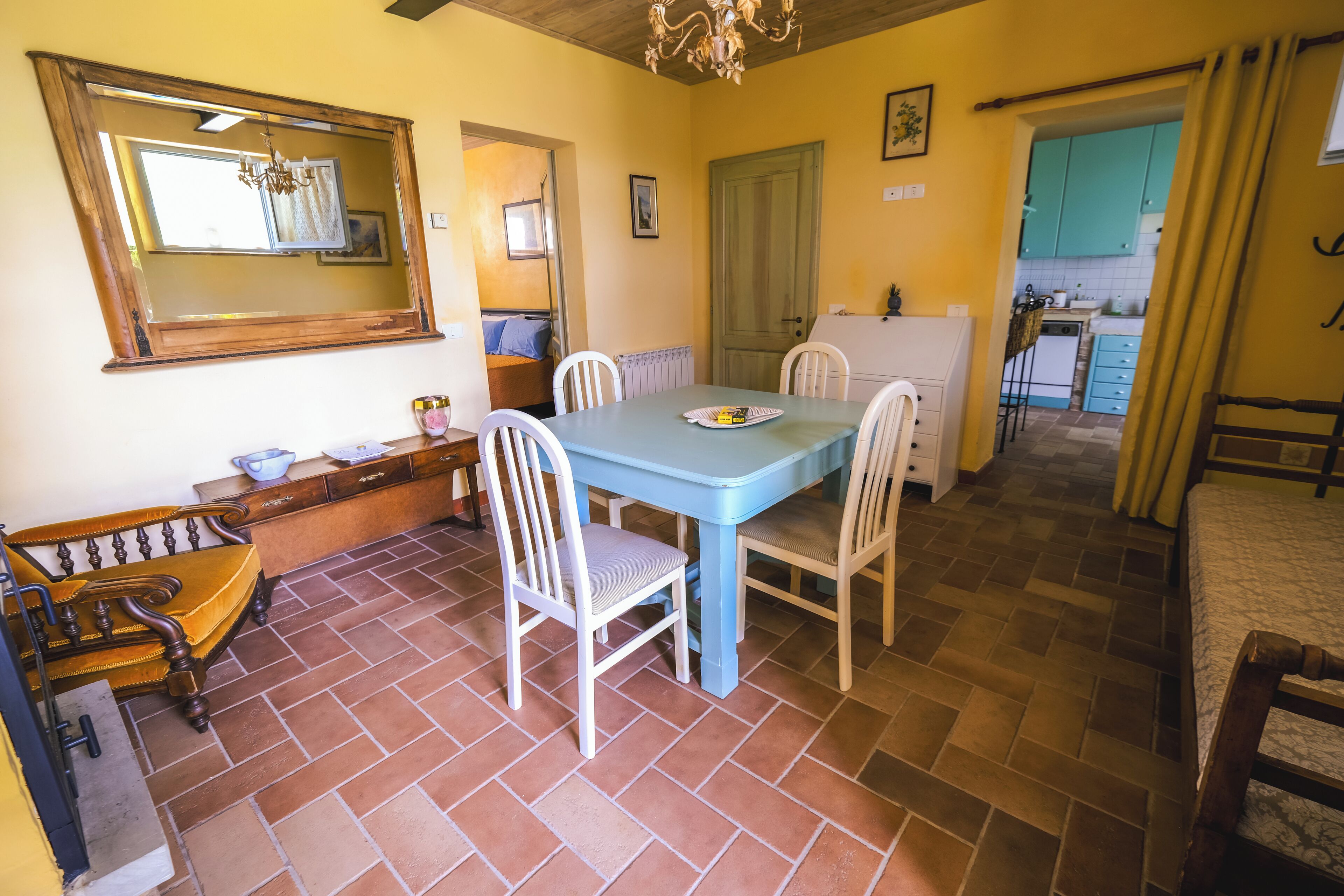 Deluxe-Apartment, Balkon, Gartenblick | Speisen