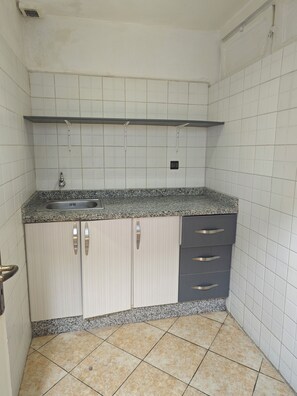 Kahden hengen huone, kaupunkinäköala | Sisätilat