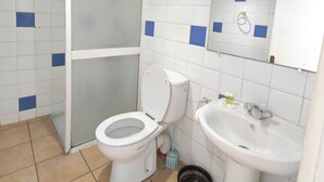 雙人房, 城市景觀 | 浴室 | 淋浴設備、免費盥洗用品、毛巾、肥皂