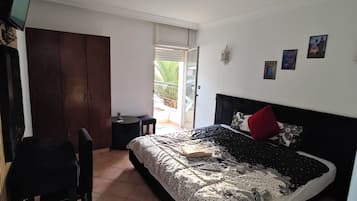 Tweepersoonskamer, uitzicht op de stad | Gratis wifi