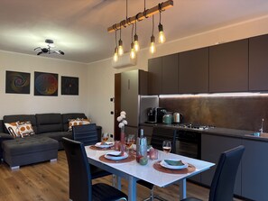 Interior - Gardaland & Lake Apt with parking space (Cavalcaselle)