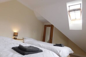 3 Schlafzimmer, Bügeleisen/Bügelbrett, WLAN, Bettwäsche