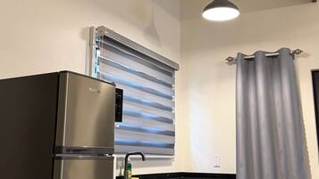 Comfort Apartment, Balcony, Garden View | Private kitchen