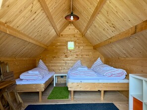 Tiny House | Pimennysverhot, silitysrauta/-lauta, ilmainen Wi-Fi