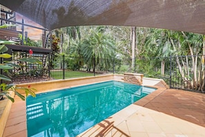 6 bedrooms - Zenlux Tropical Retreat Pool BBQ Golf Course (Darwin)