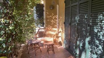 Room, 1 Bedroom, Accessible, Smoking | Terrace/patio