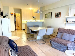 Apartment | Living room - Beachfront Apartment in Nieuwpoort (Nieuwpoort)